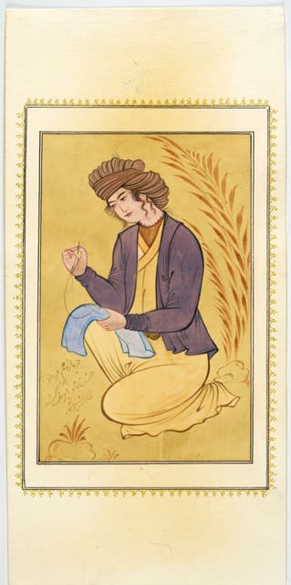 Persische Miniatur einer sitzenden nähenden Figur in Violett und Ocker.